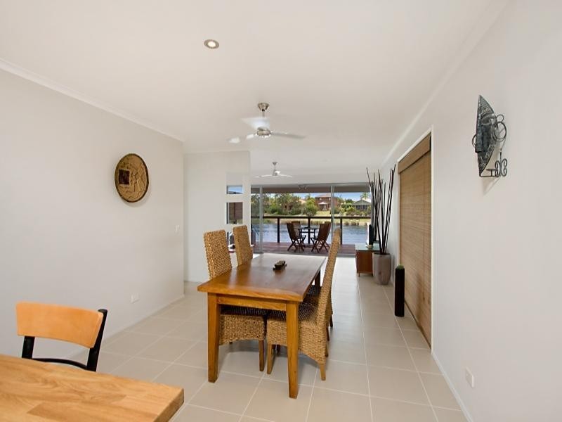 65 Southlake Drive, Varsity Lakes QLD 4227