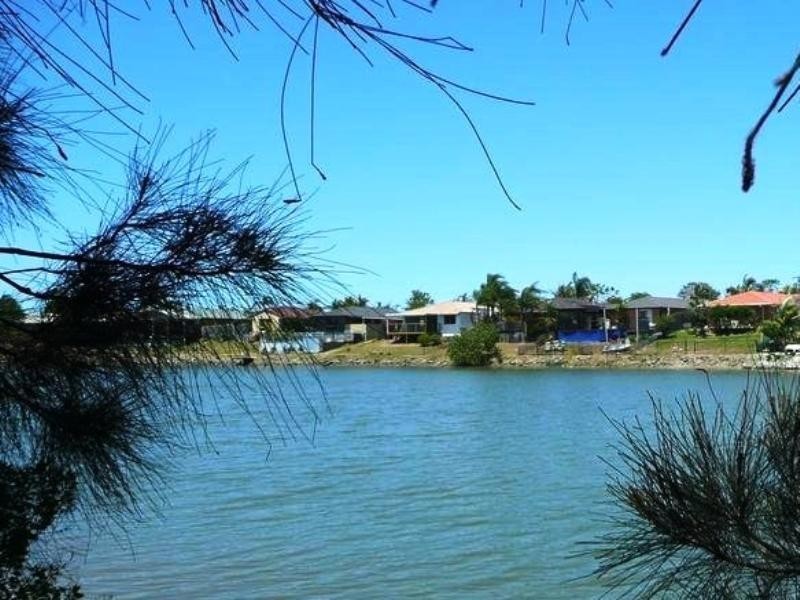 65 Southlake Drive, Varsity Lakes QLD 4227