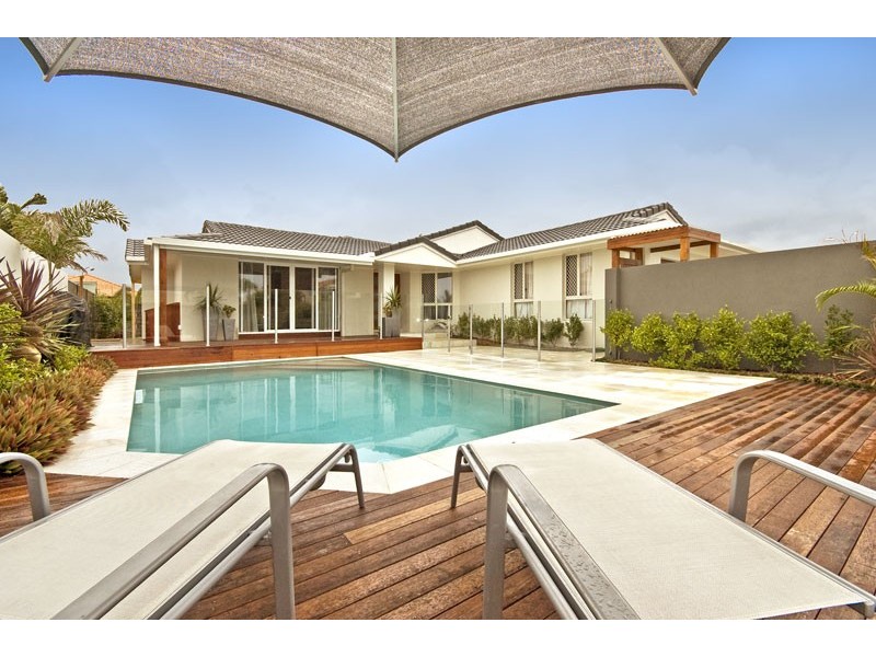 12 Wedgebill Parade, Burleigh Waters QLD 4220