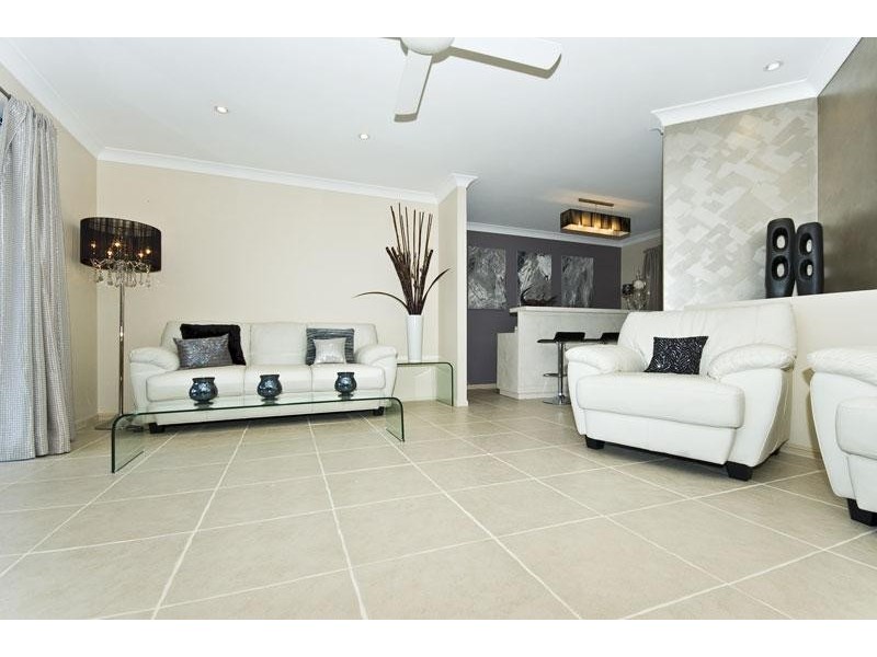 12 Wedgebill Parade, Burleigh Waters QLD 4220