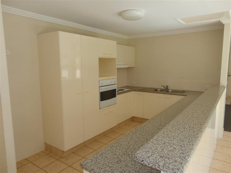 6 Lancashire Drive, Mudgeeraba QLD 4213