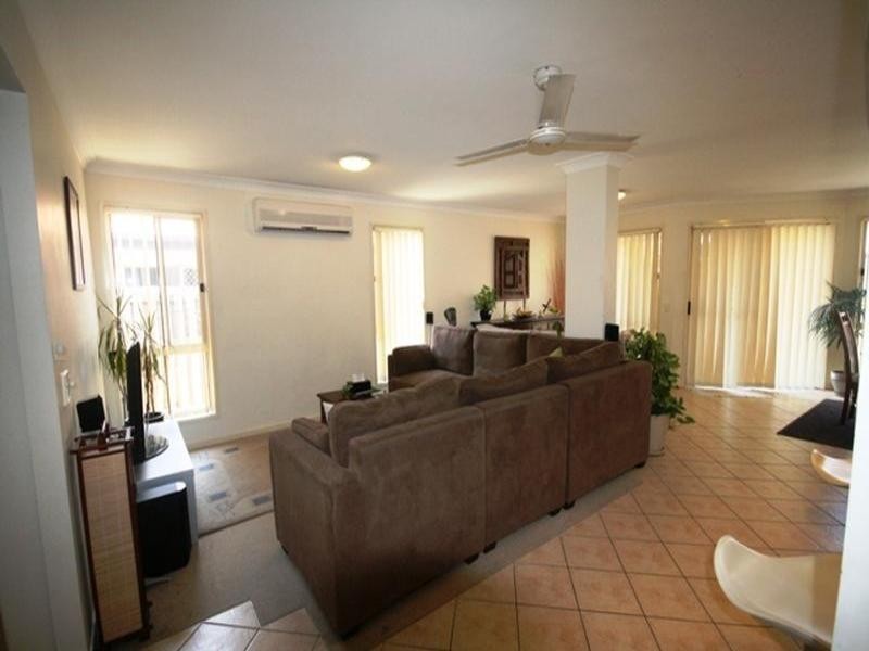 86 Inwood Circuit, Merrimac QLD 4226