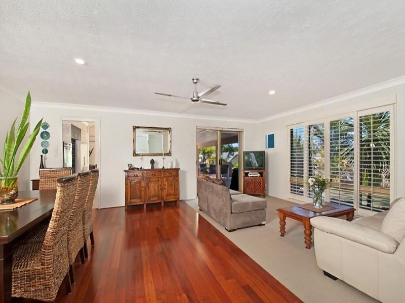 5 Merion Court, Robina QLD 4226