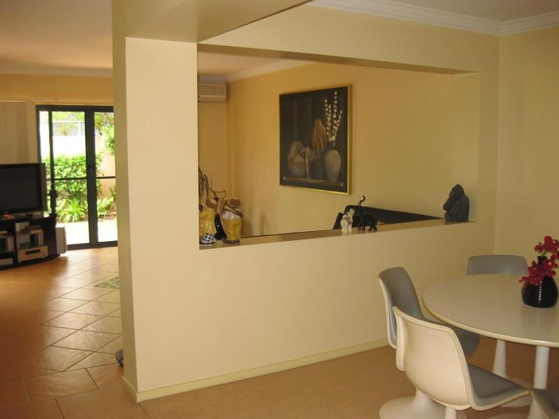 24/117 Palm Meadows Drive, Carrara QLD 4211