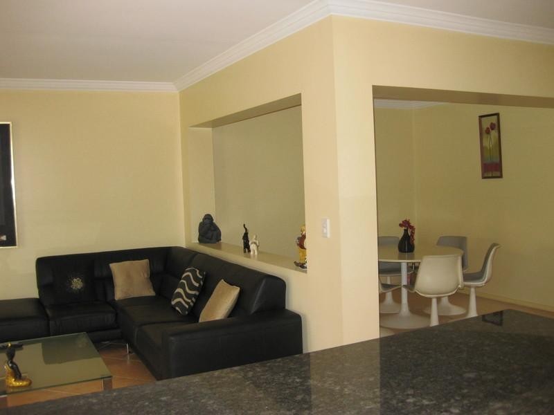 24/117 Palm Meadows Drive, Carrara QLD 4211