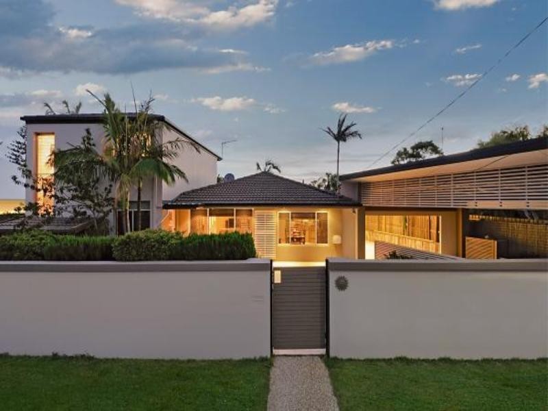 14 Toorak Park Avenue, Mermaid Waters QLD 4218