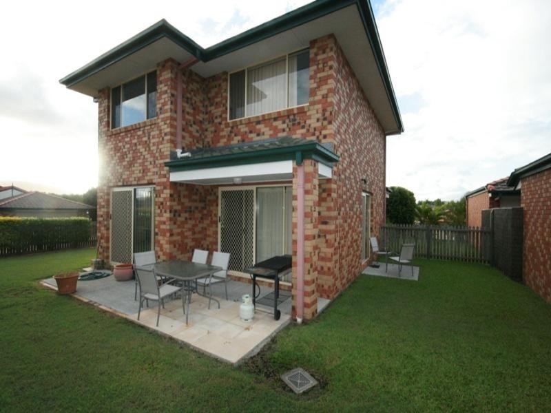 8 Griffon Street, Merrimac QLD 4226