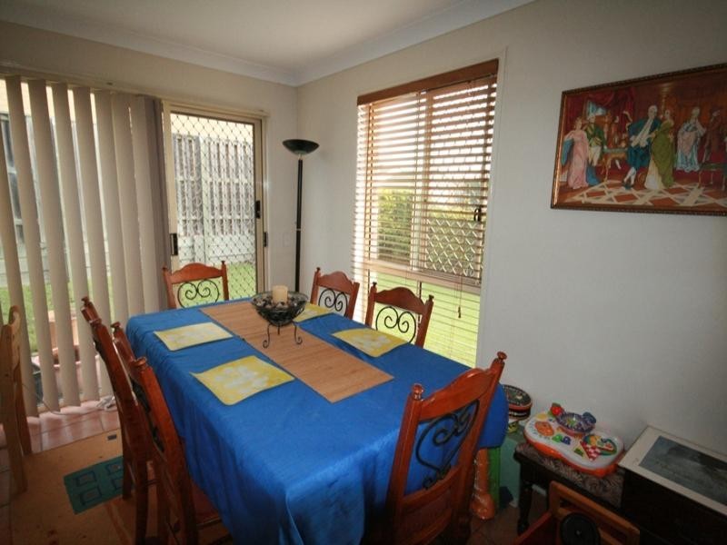 8 Griffon Street, Merrimac QLD 4226