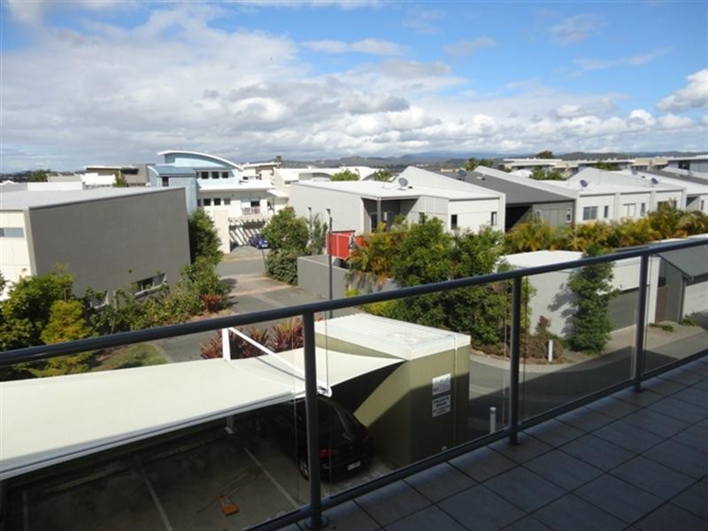 19/195 Varsity Parade, Varsity Lakes QLD 4227