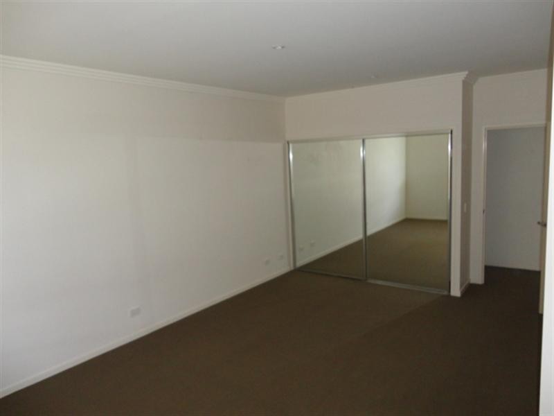 19/195 Varsity Parade, Varsity Lakes QLD 4227