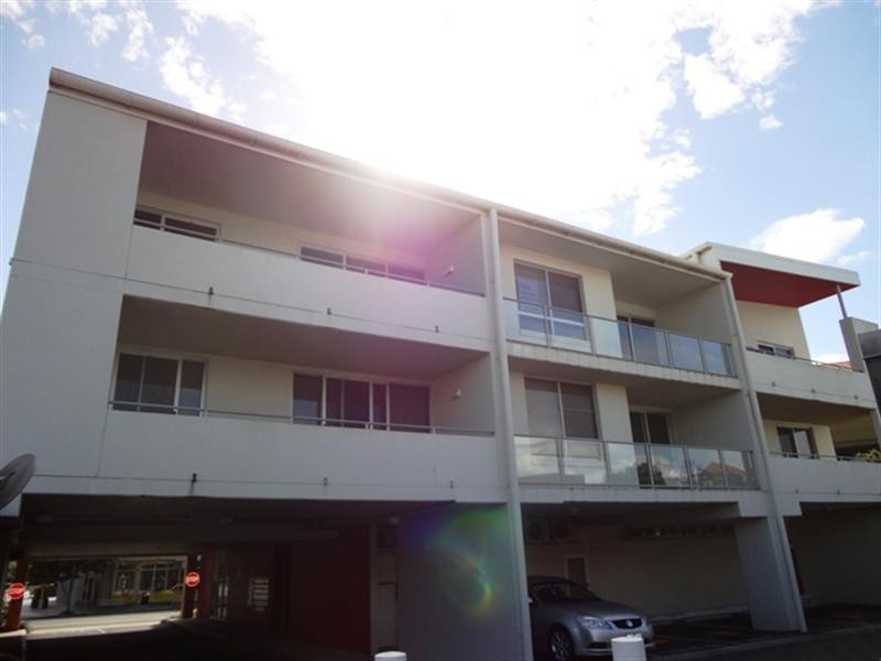 19/195 Varsity Parade, Varsity Lakes QLD 4227