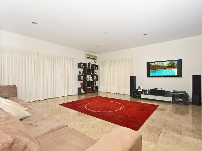 14 Avellino Drive, Varsity Lakes QLD 4227