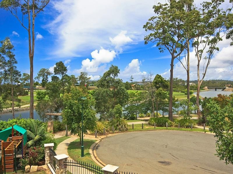 14 Avellino Drive, Varsity Lakes QLD 4227