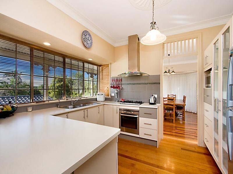 18 Merridown Drive, Merrimac QLD 4226