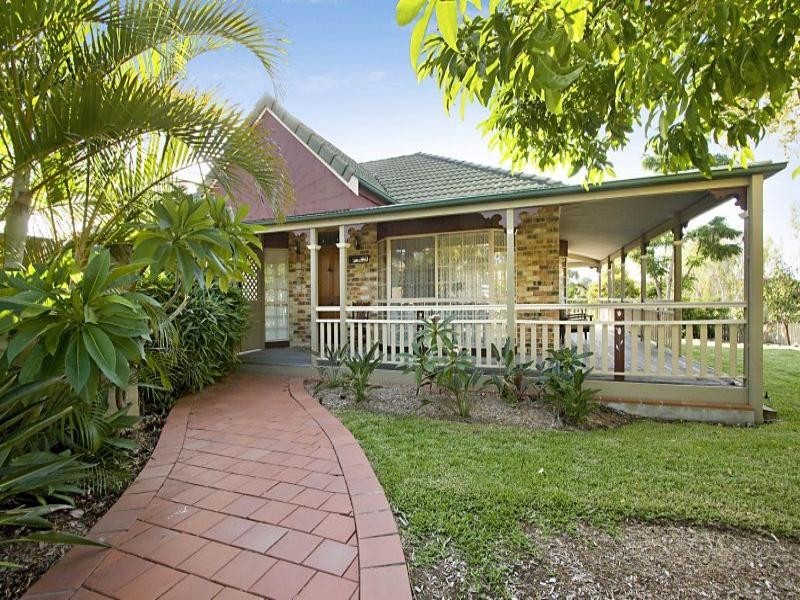 18 Merridown Drive, Merrimac QLD 4226