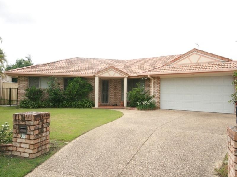 8 Staffa Close, Merrimac QLD 4226