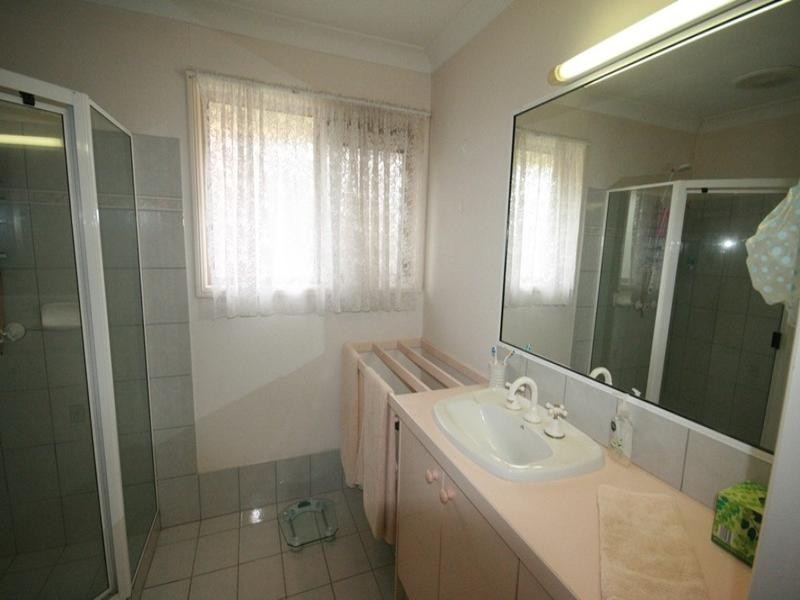 8 Staffa Close, Merrimac QLD 4226