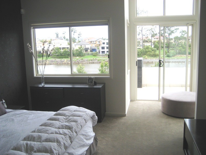 Varsity Lakes QLD 4227