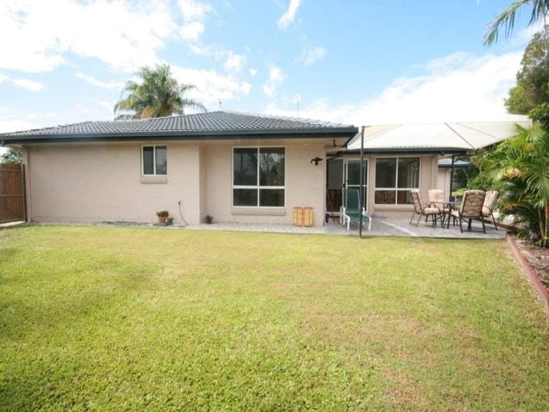 8 Islay Court, Merrimac QLD 4226