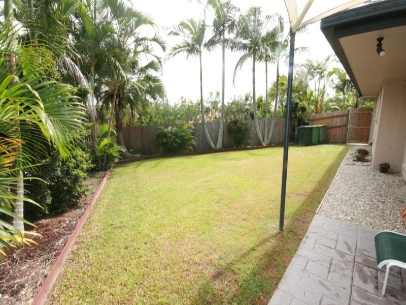 8 Islay Court, Merrimac QLD 4226