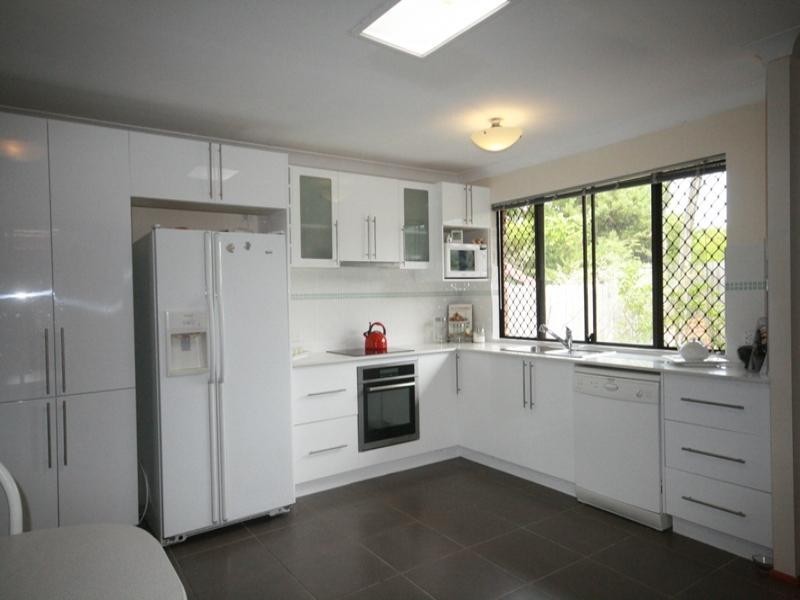 8 Islay Court, Merrimac QLD 4226