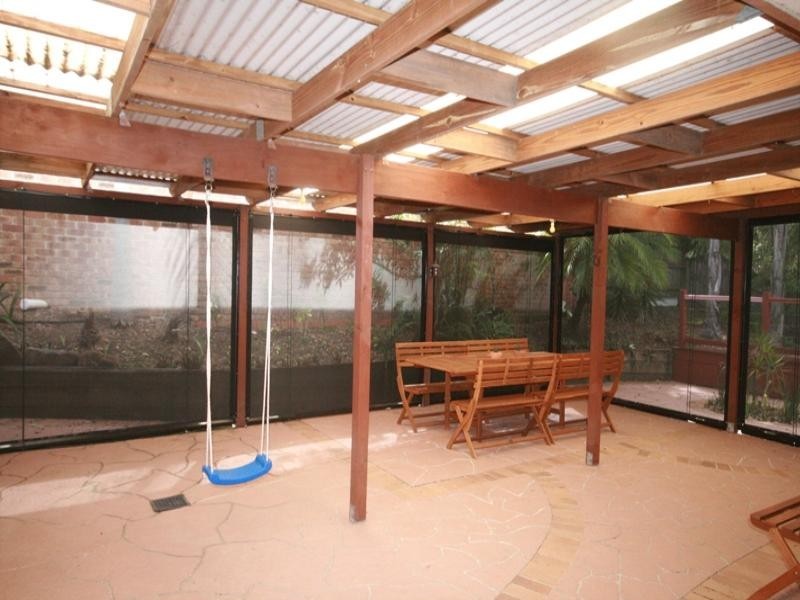 8 Islay Court, Merrimac QLD 4226