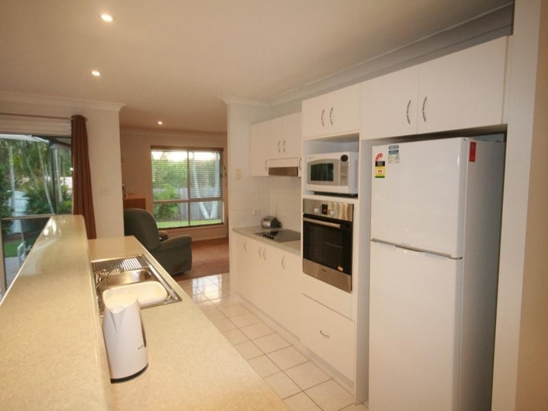 8 Islay Court, Merrimac QLD 4226