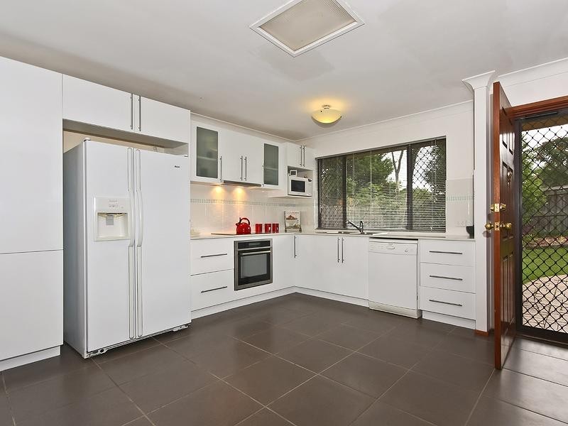 10 Highfield Drive, Merrimac QLD 4226