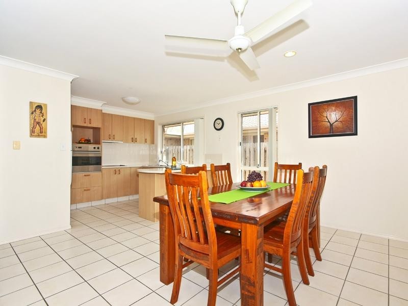 59 Yodelay Street, Varsity Lakes QLD 4227