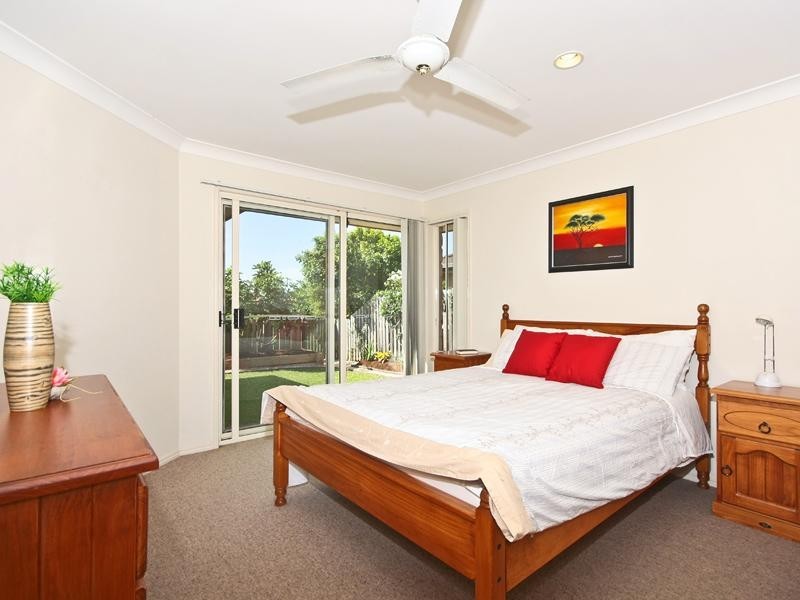 59 Yodelay Street, Varsity Lakes QLD 4227