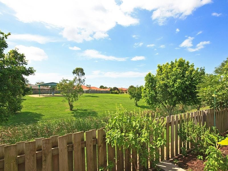 59 Yodelay Street, Varsity Lakes QLD 4227