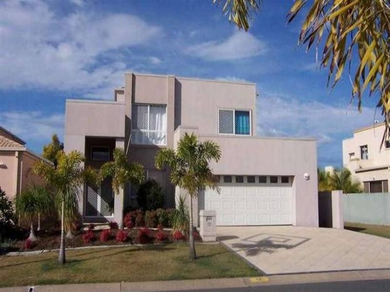 12 Massachusetts Court, Varsity Lakes QLD 4227