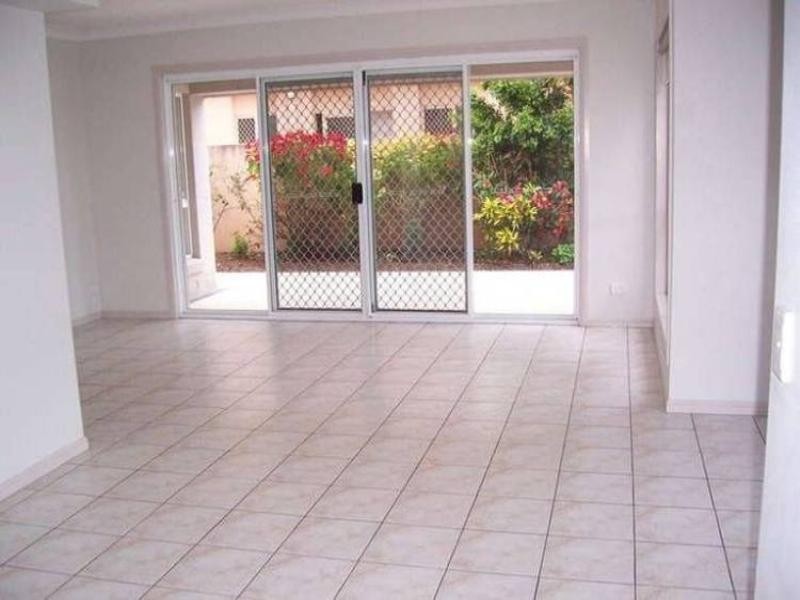 12 Massachusetts Court, Varsity Lakes QLD 4227