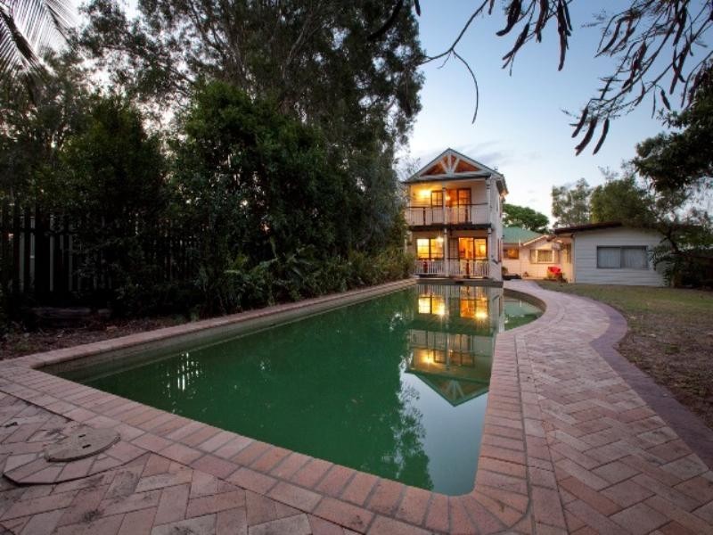 30 Twelfth Avenue, Palm Beach QLD 4221