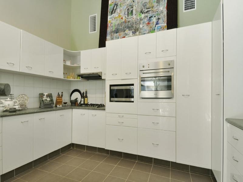 15 Princeville Court, Robina QLD 4226