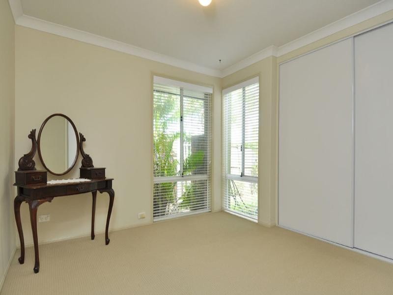 15 Princeville Court, Robina QLD 4226