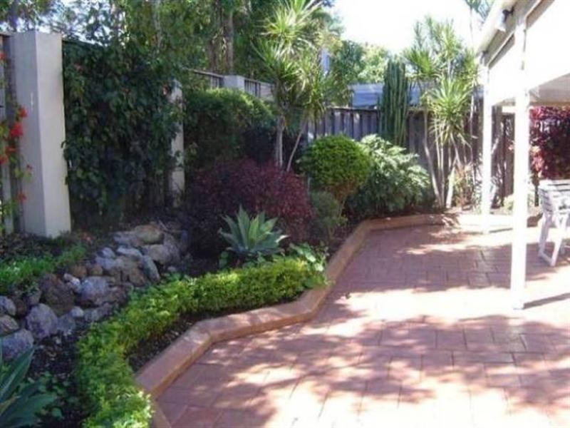 6 Templestowe Court, Robina QLD 4226