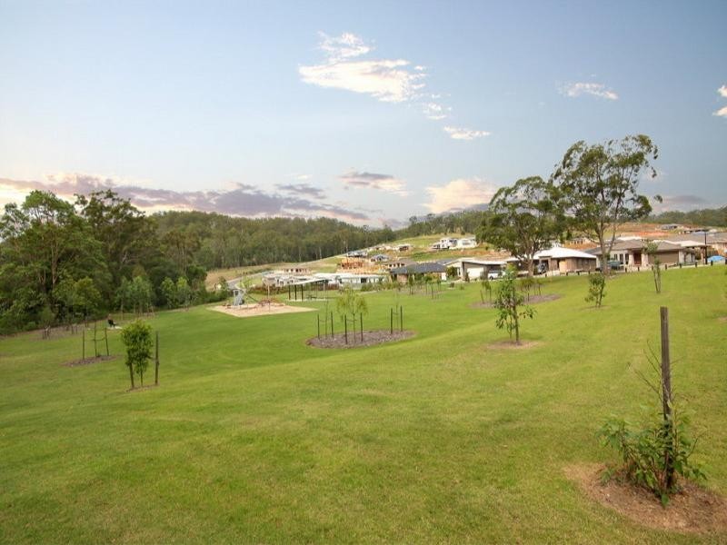 8 Caprice Street, Bonogin QLD 4213