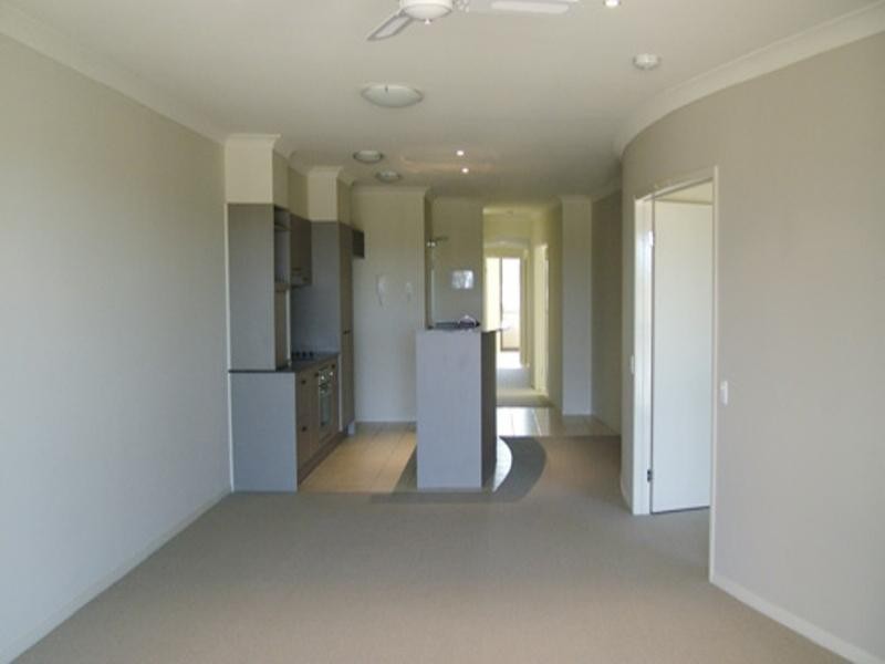 5/27 Ranier Crescent, Varsity Lakes QLD 4227