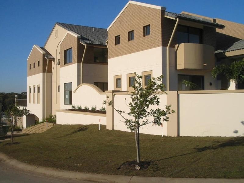 5/27 Ranier Crescent, Varsity Lakes QLD 4227