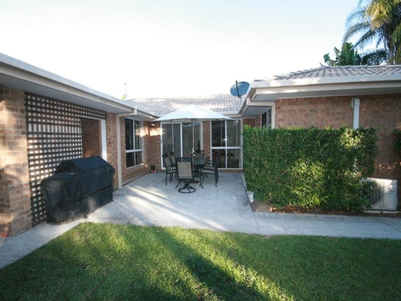 32 Merridown Drive, Merrimac QLD 4226