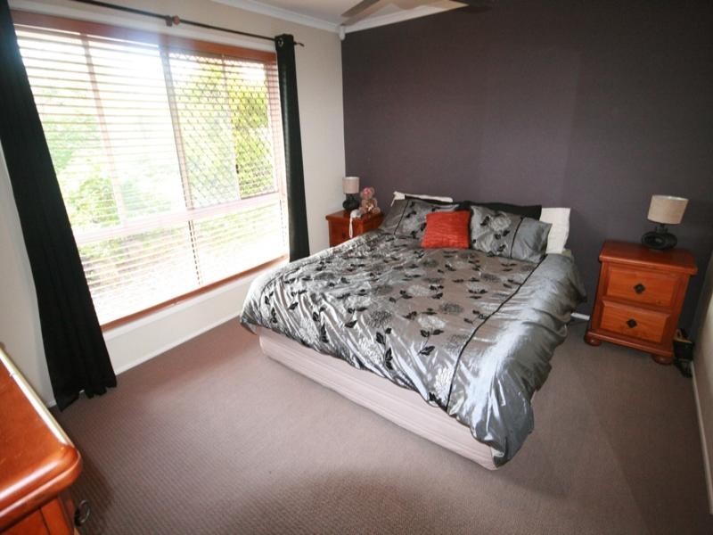 32 Merridown Drive, Merrimac QLD 4226