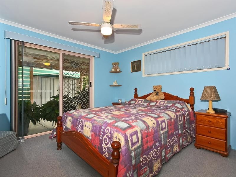 31 Cumberland Drive, Varsity Lakes QLD 4227