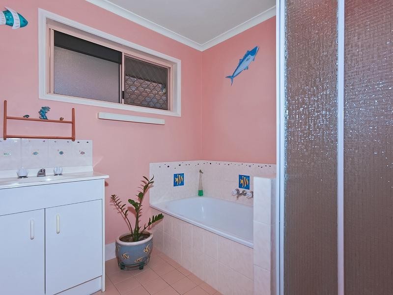 31 Cumberland Drive, Varsity Lakes QLD 4227
