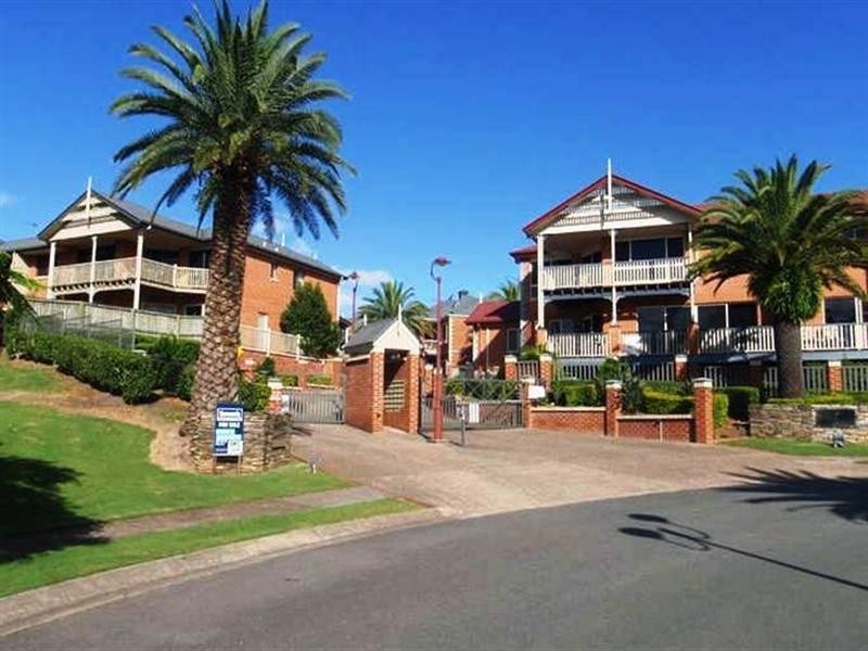 40/55 Paradise Springs Avenue, Robina QLD 4226