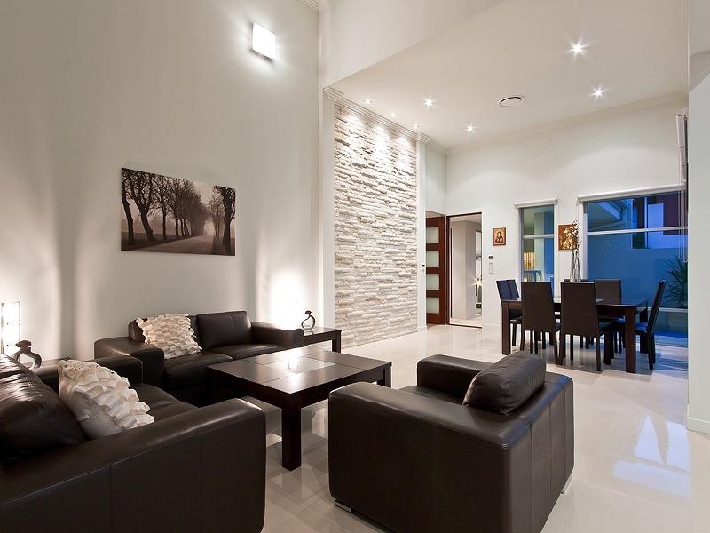 46 Azzurra Drive, Varsity Lakes QLD 4227