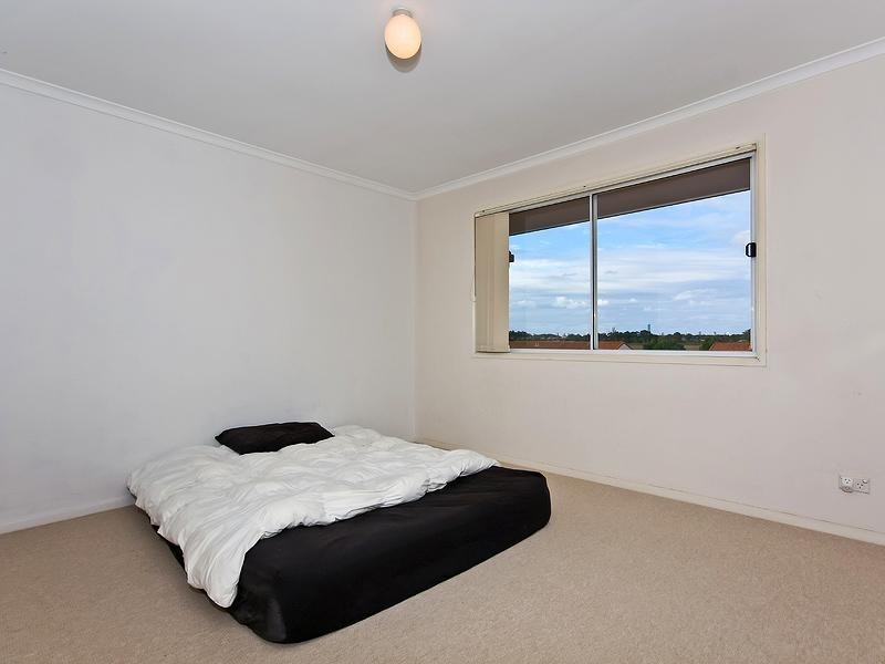 1/84 Highfield Drive, Merrimac QLD 4226