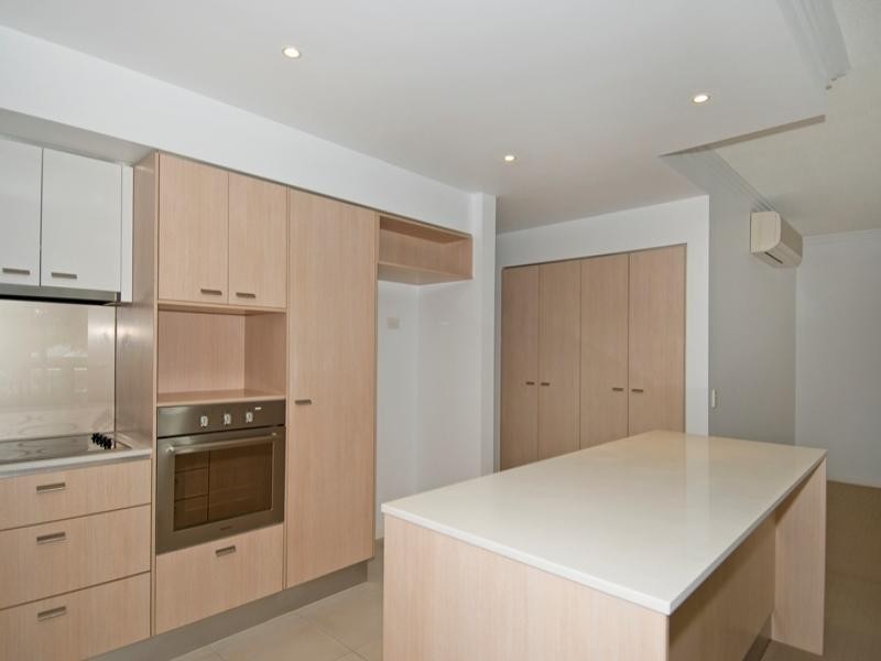 8/253 Varsity Parade, Varsity Lakes QLD 4227