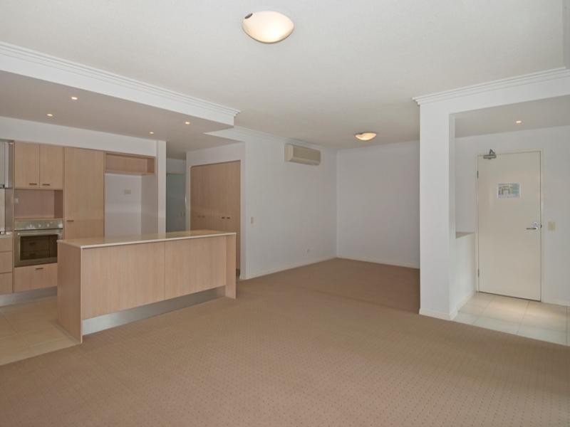 8/253 Varsity Parade, Varsity Lakes QLD 4227