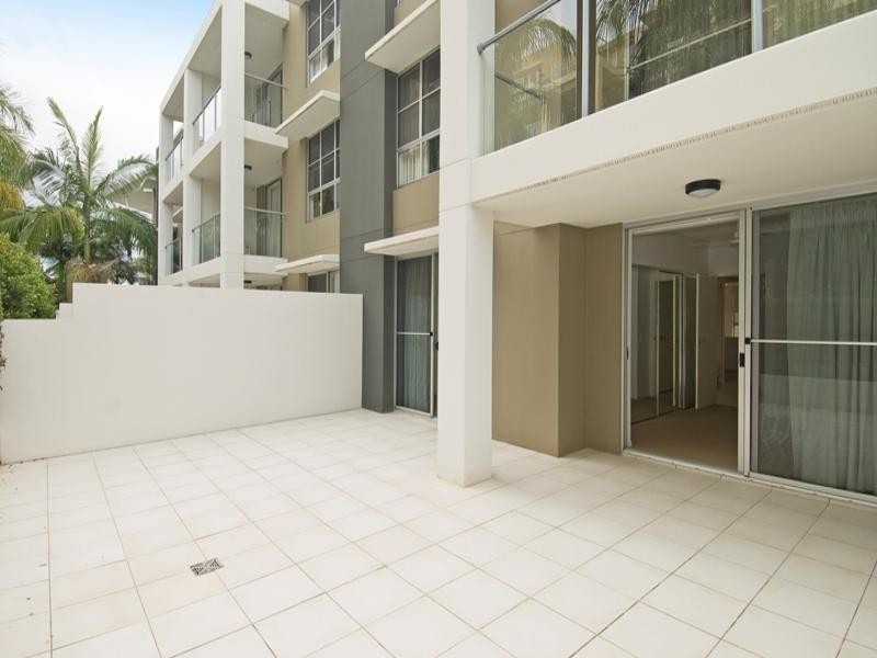 8/253 Varsity Parade, Varsity Lakes QLD 4227